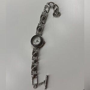 Sunrise quartz Japan movement silver toned watch needs battery